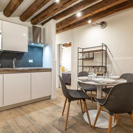 Апартаменты San Marco Pied-A-Terre - Accademia By Wonderful Italy Венеция Экстерьер фото