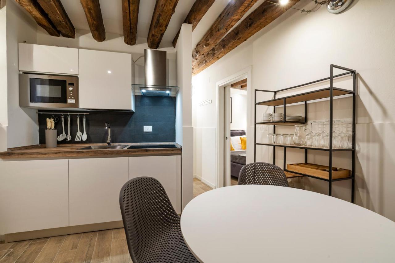 Апартаменты San Marco Pied-A-Terre - Accademia By Wonderful Italy Венеция Экстерьер фото