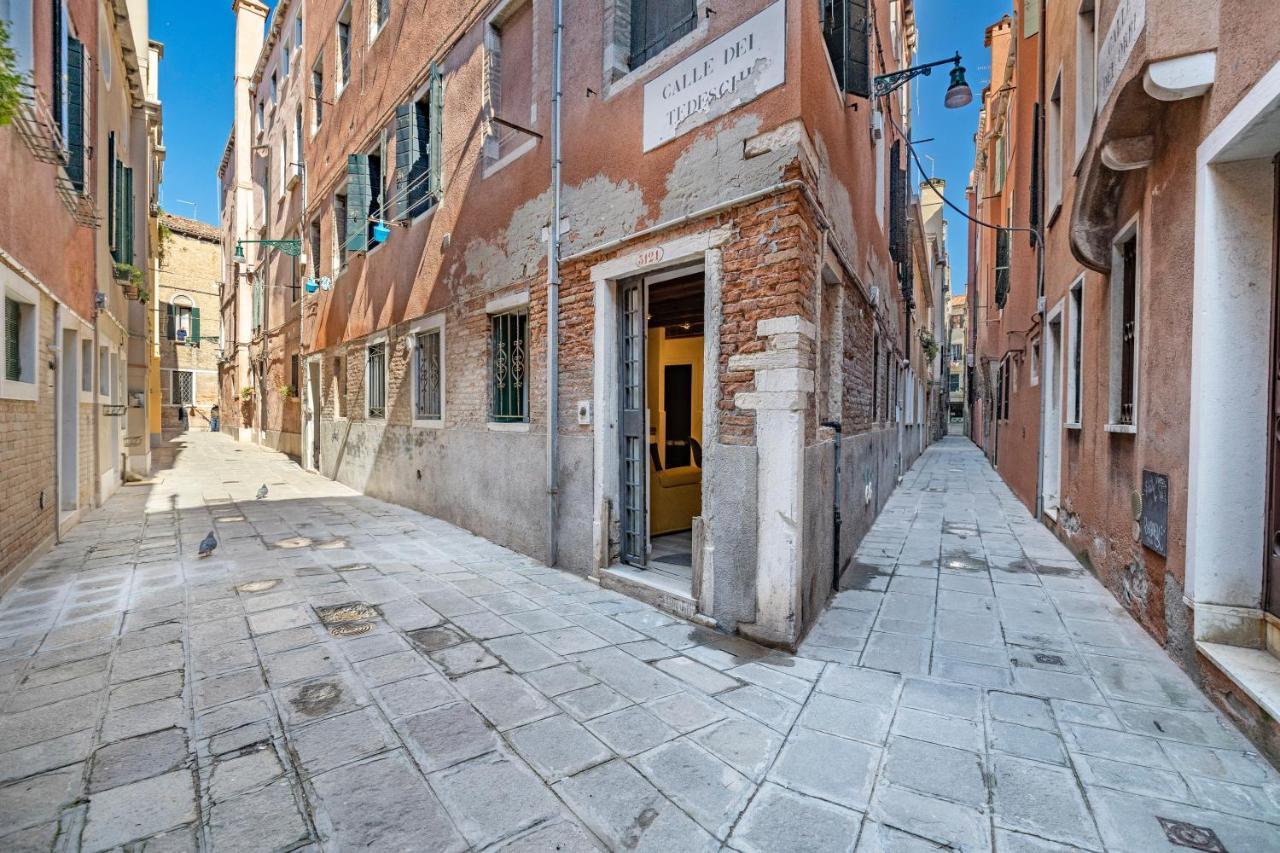 Апартаменты San Marco Pied-A-Terre - Accademia By Wonderful Italy Венеция Экстерьер фото
